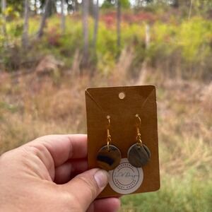 Handmade Round Polymer Clay Dangle Earrings Blue Brown Marble‎ Swirl Gold Tone